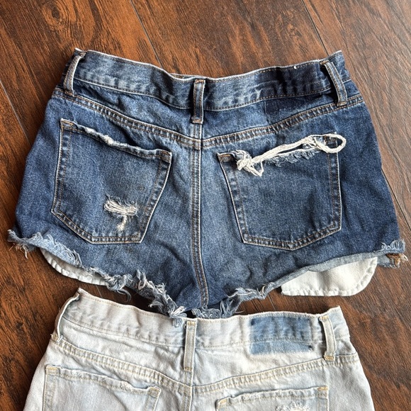 Aeropostale Blue Distressed denim shorts size 6 two pairs total (G4) - Picture 6 of 6